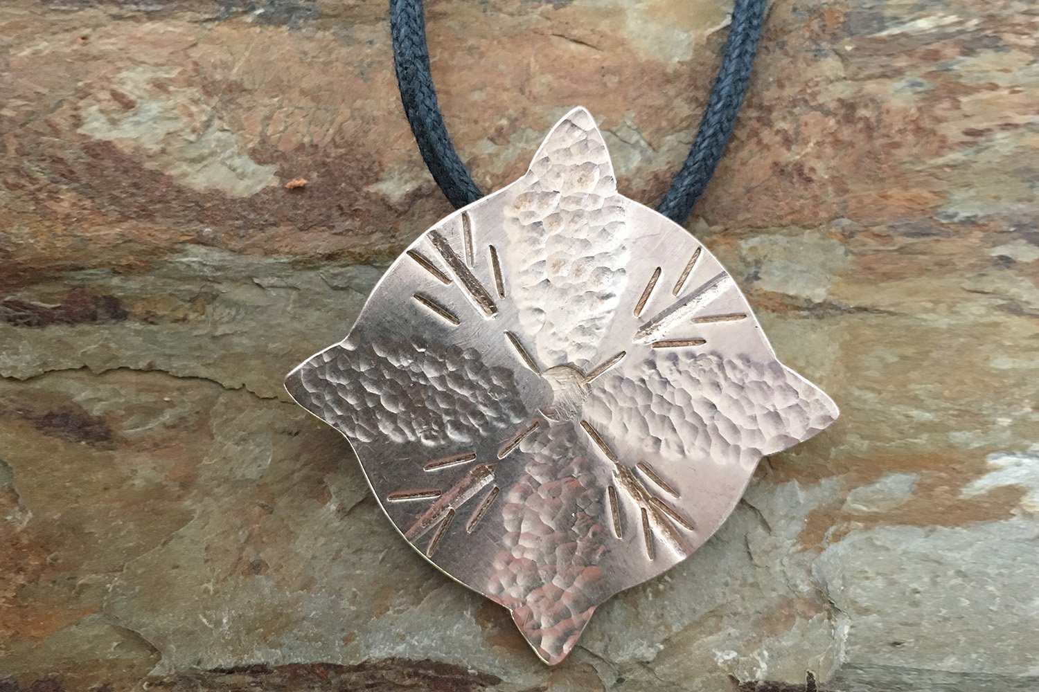 Pendant 02