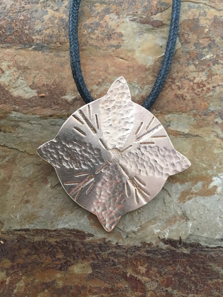 Pendant 02