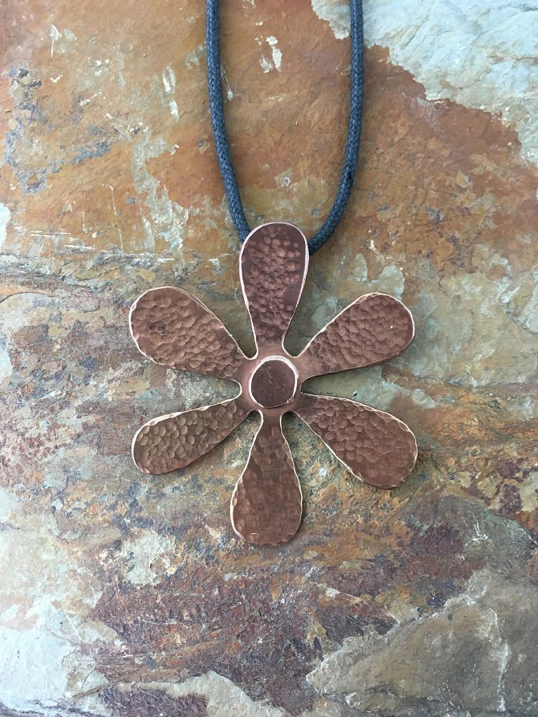 Pendant 06